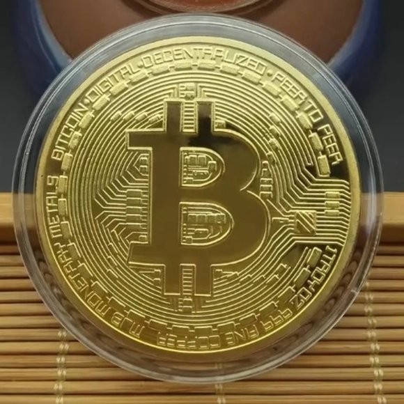 Bitcoin Gold Plated Commemorative Coin in Protective Case - Picture 1 of 2